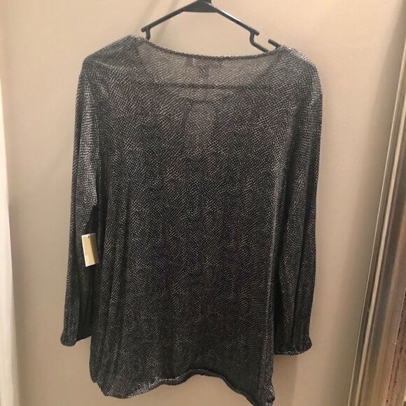 Michael Kors jersey with key hole neckline. M - Picture 4 of 8